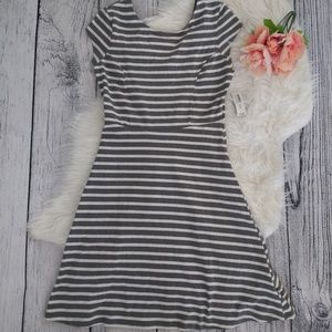 ✨NWT✨ Old Navy gray and white striped summer dress
